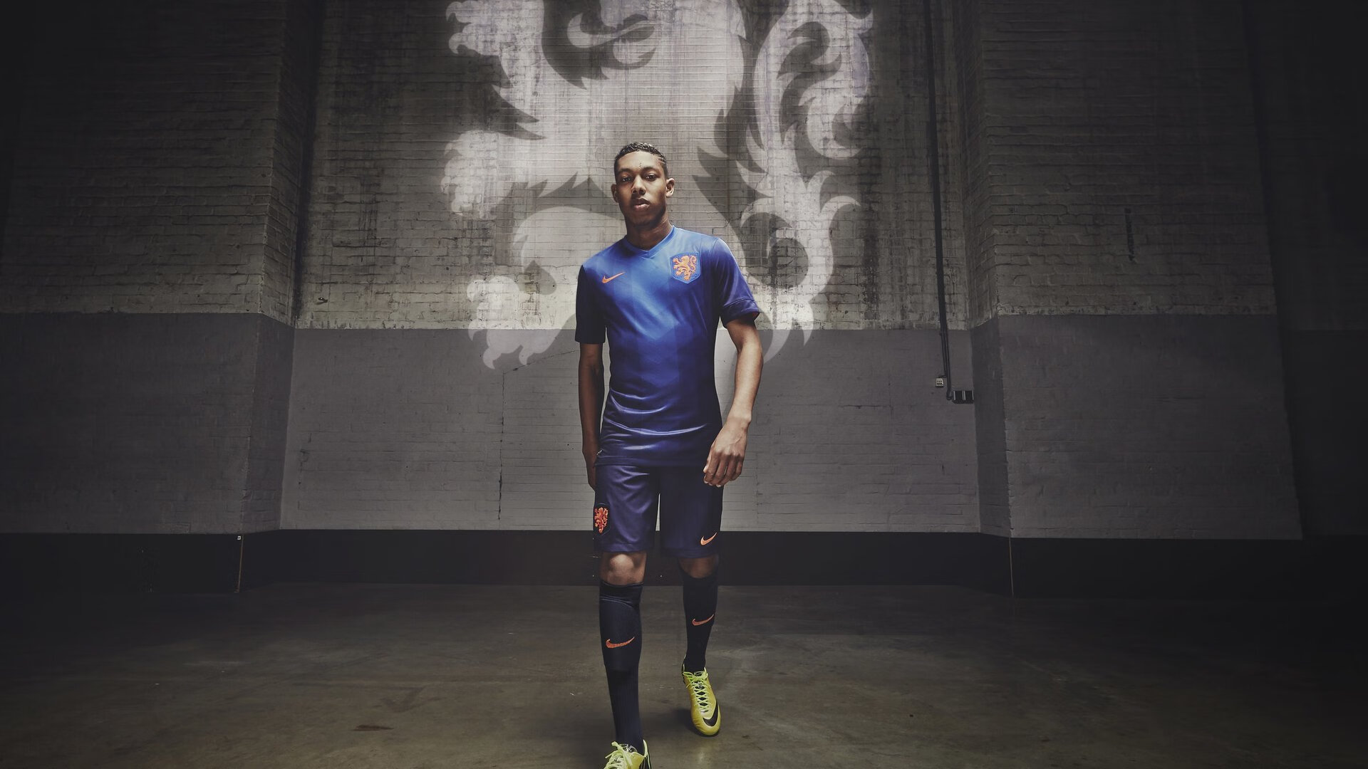 国际足联公布新一轮规则解释以指导裁判判罚,国际足联规定的裁判员手势有几种